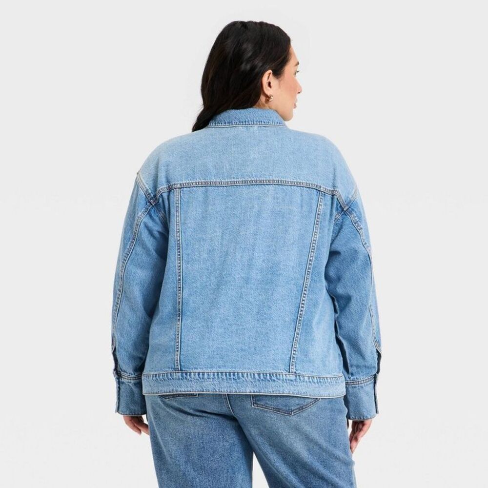 Open Box - Ava & Viv - Women's Denim Boyfriend Trucker Jacket Medium Wash - Picture 2 of 3